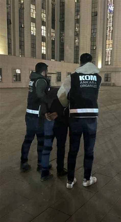 A­n­k­a­r­a­­d­a­ ­F­E­T­Ö­ ­ü­y­e­s­i­,­ ­j­a­n­d­a­r­m­a­n­ı­n­ ­t­a­k­i­b­i­ ­s­o­n­u­c­u­ ­y­a­k­a­l­a­n­d­ı­